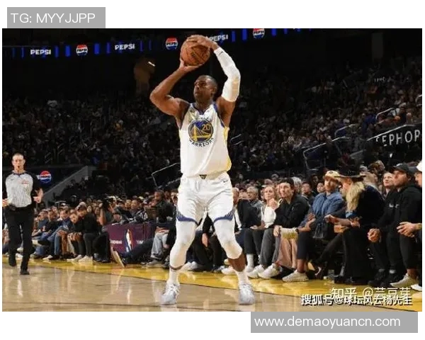 98-79!库里19分8助,哈登15中6,勇士轻取快船迎两连胜 98-79!库里19分8助,哈登15中6,勇士轻取快船迎两连胜