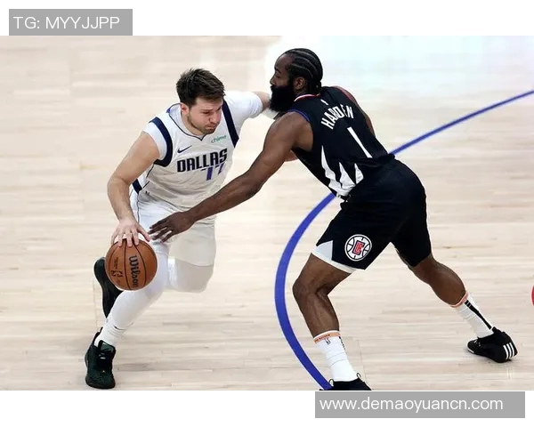 快船与开拓者激战8月8日NBA季前赛精彩回顾与分析