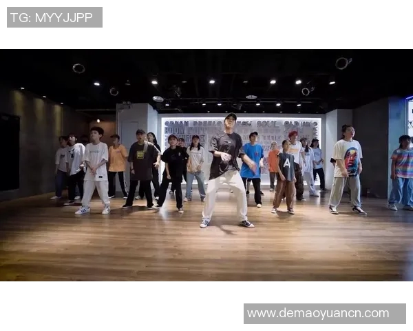 西安街舞队与重庆街舞队实力对比赛后分析与总结